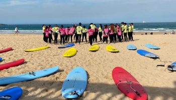 UNEATLANTICO y ObsessionA2 organizan un Surfing Day & Sunset Party